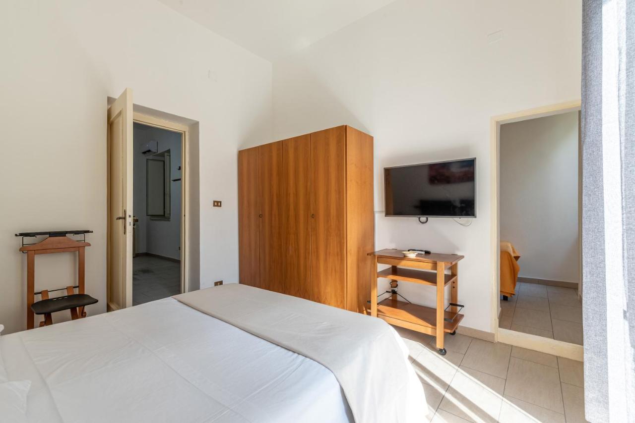 I Mori-Holiday Apartment Palermo Buitenkant foto
