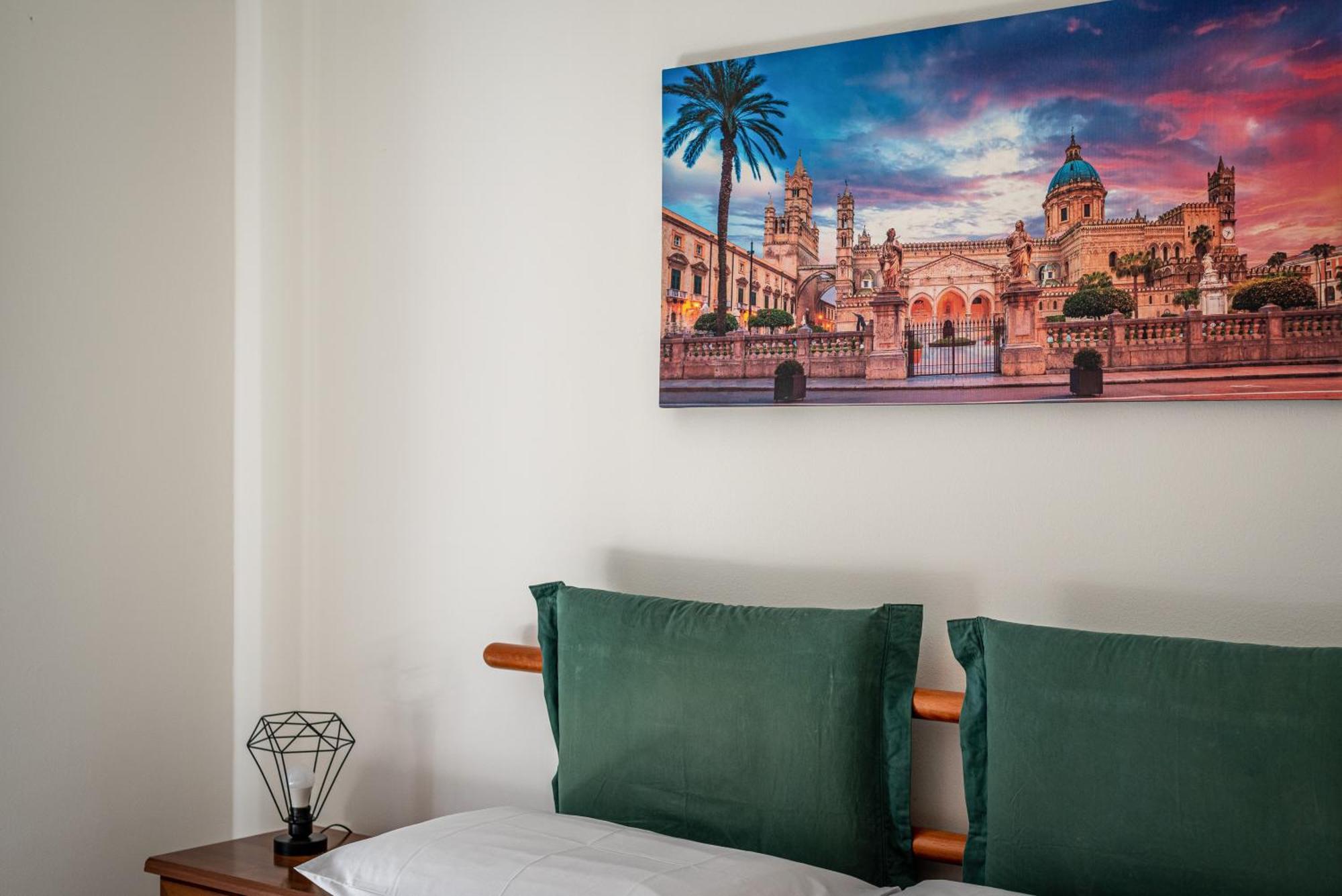 I Mori-Holiday Apartment Palermo Buitenkant foto