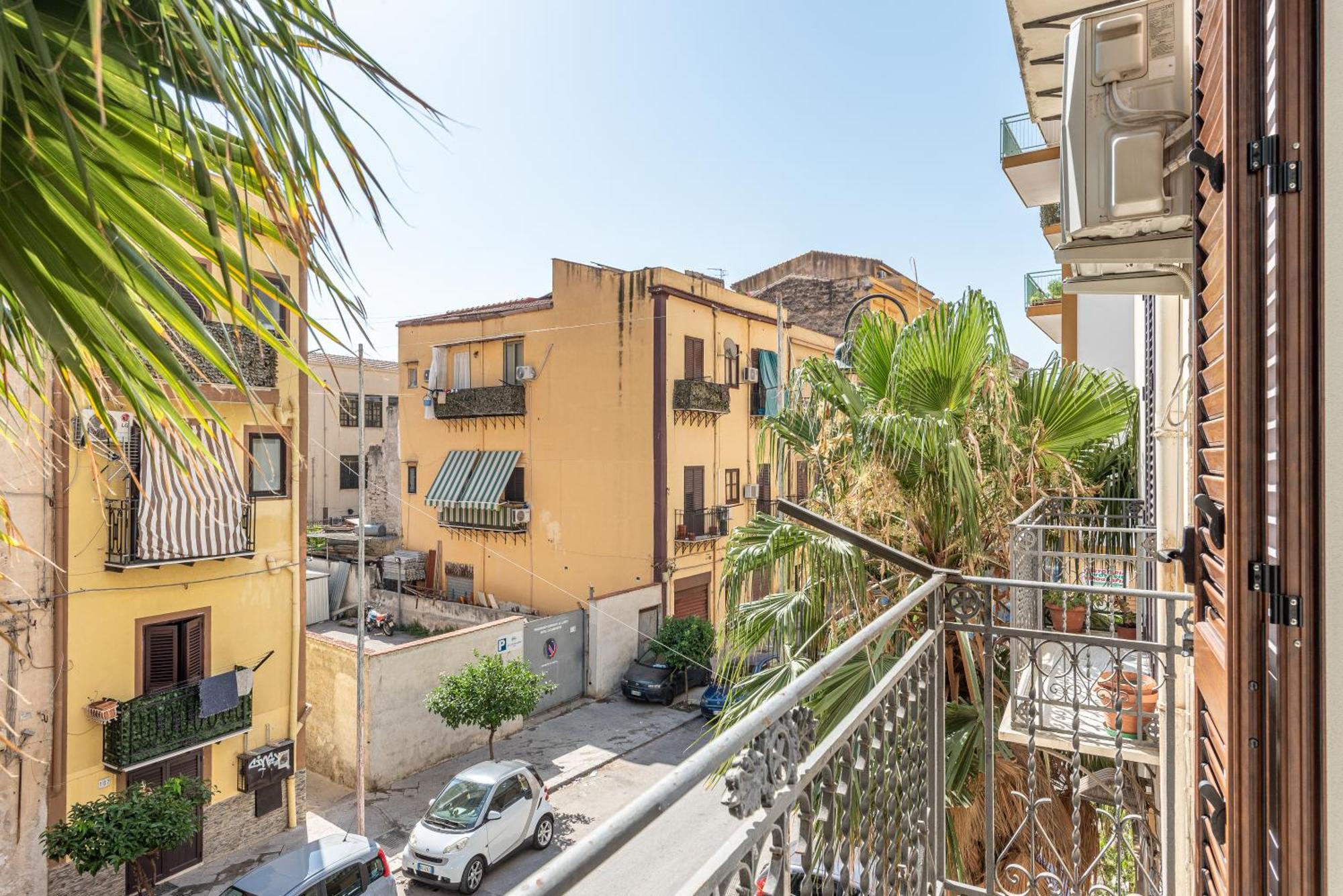 I Mori-Holiday Apartment Palermo Buitenkant foto